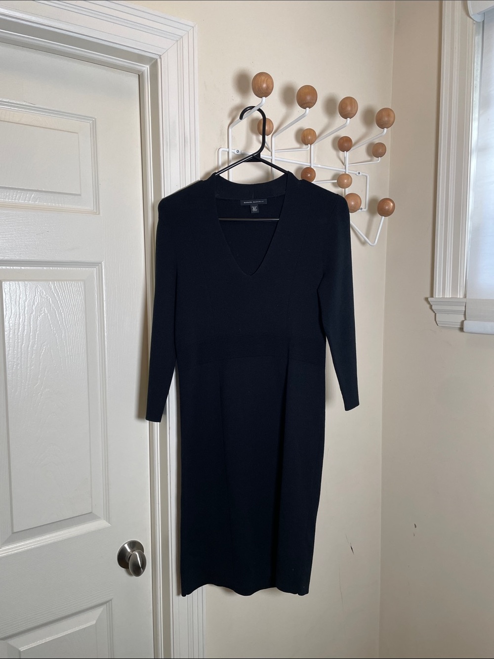 Banana Republic - Silk Blend Body Con Medium Length Dress - Black - S